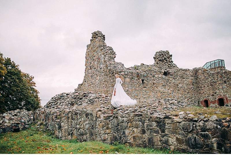 brautshooting-finnland-ruine-wald-schleier-romantisch_0010