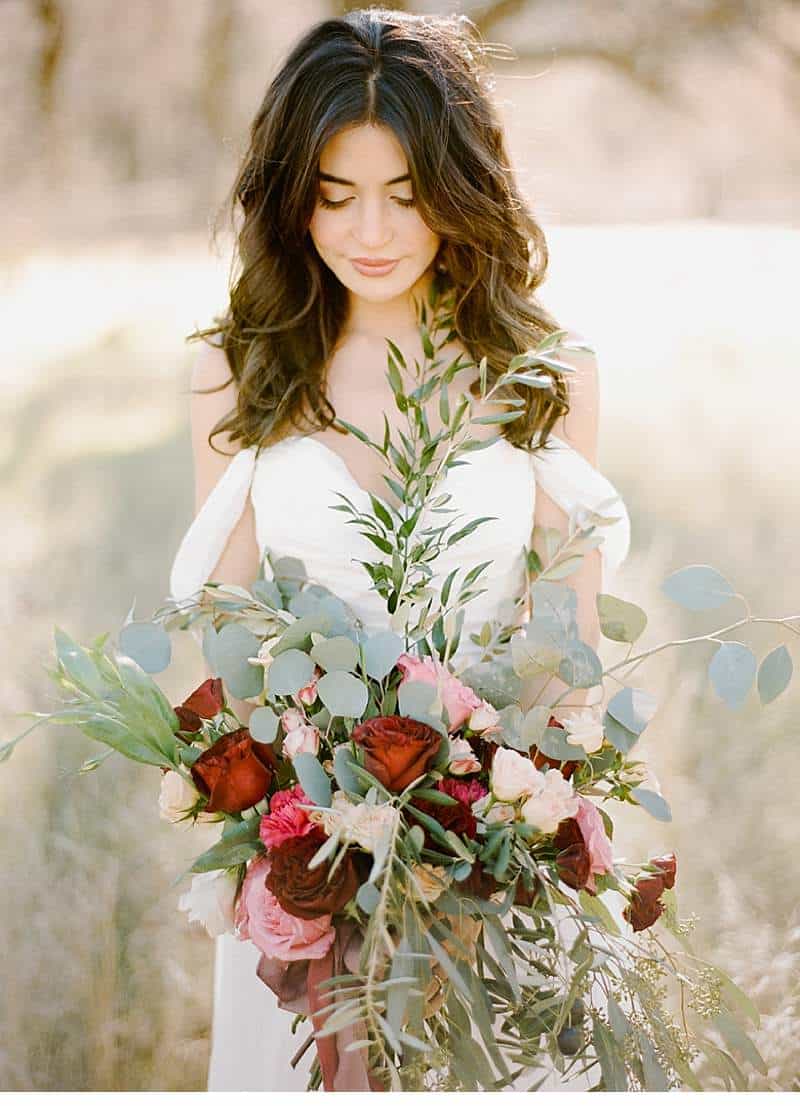 california-ranch-burgundy-wedding-inspiration_0007