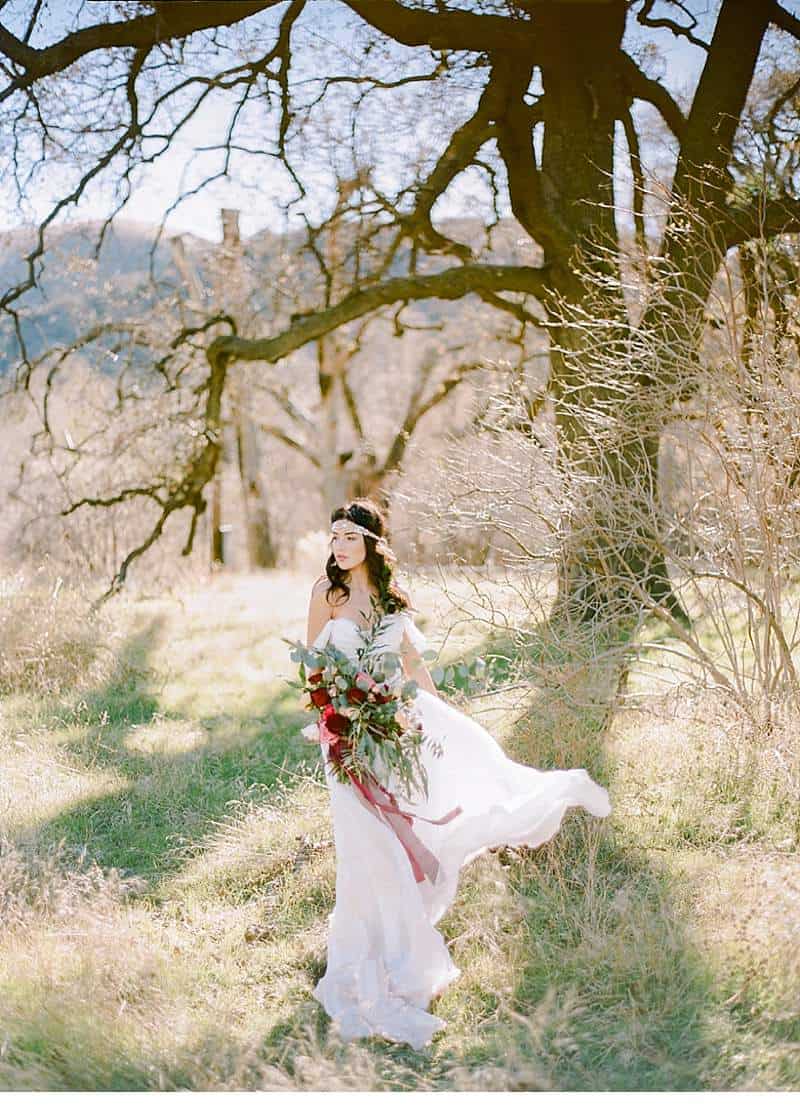 california-ranch-burgundy-wedding-inspiration_0027