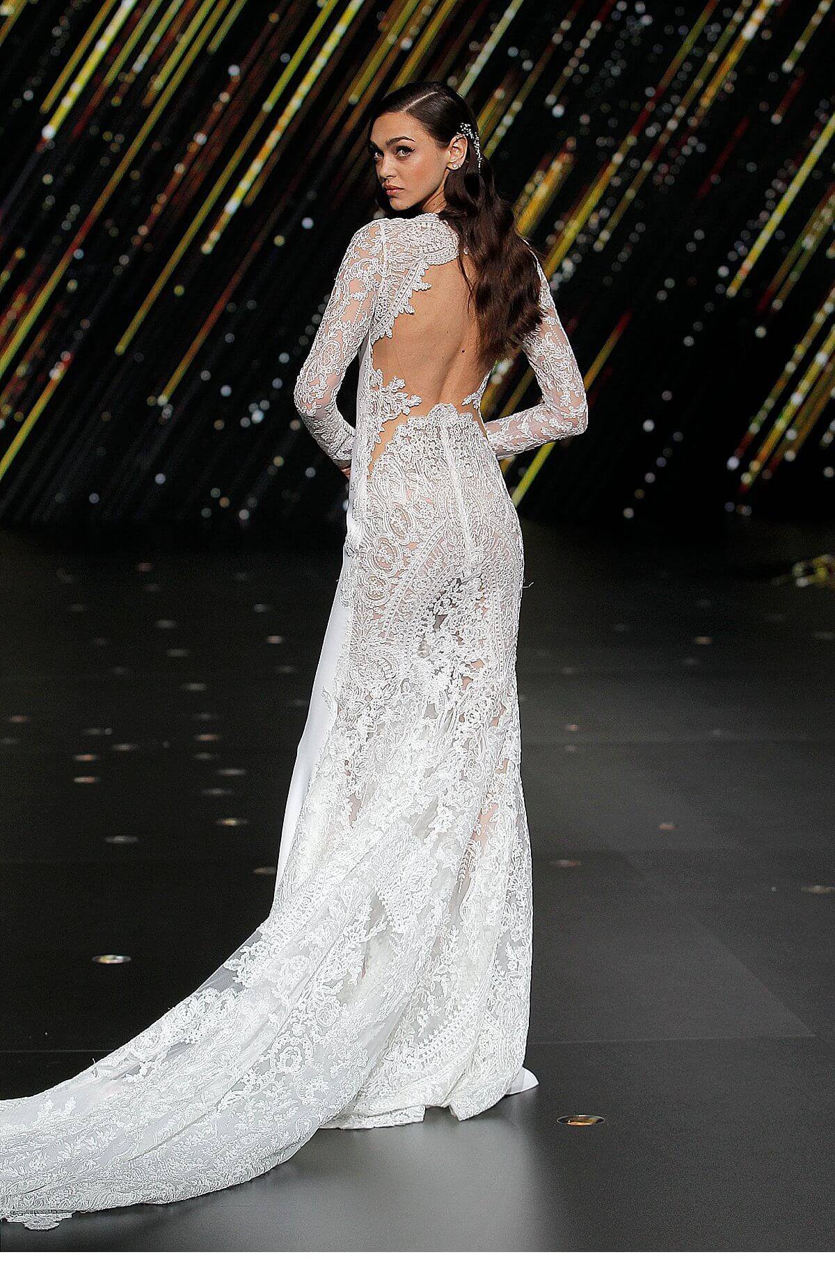 Pronovias beyond hotsell the stars