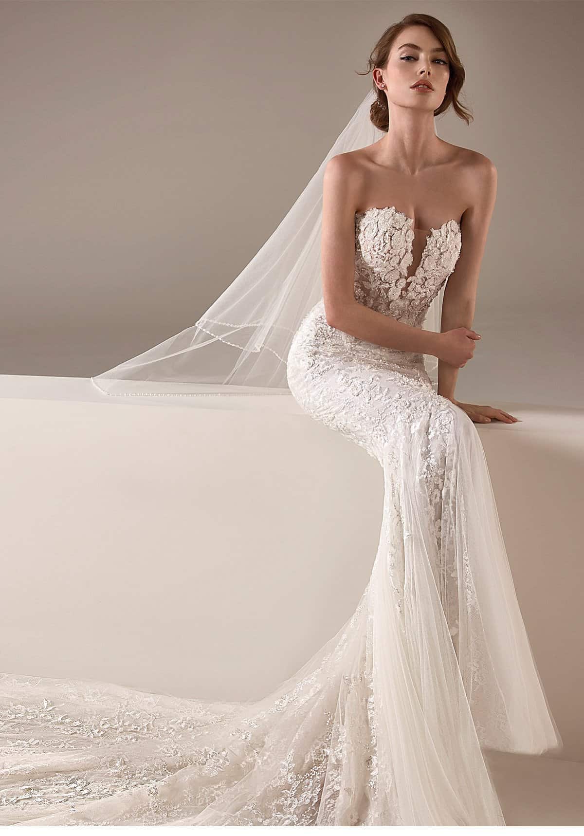 Beyond the Stars with the new Pronovias 2020 collection Amber Muse