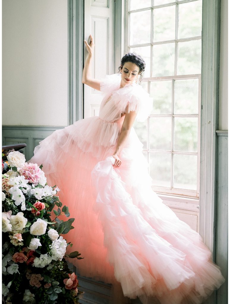 Christopher Frost Bride pink bridal dress Amber & Muse Hochzeitsguide (2)
